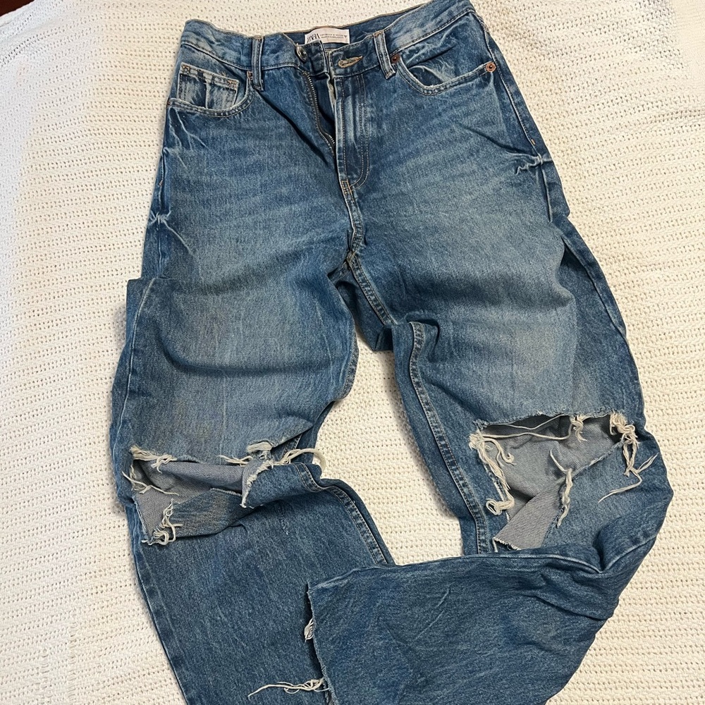 Men's Blue Distressed Jeans